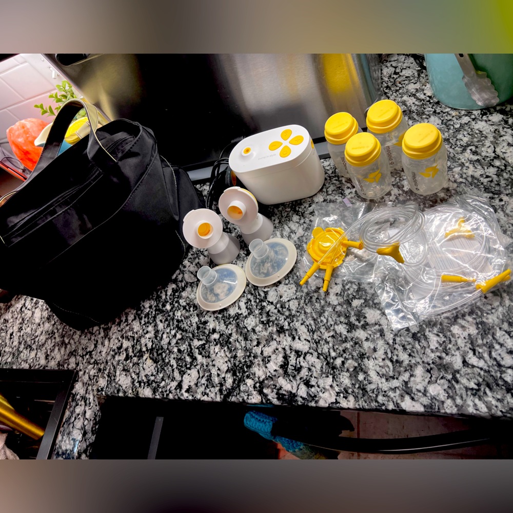 Medela pump in style